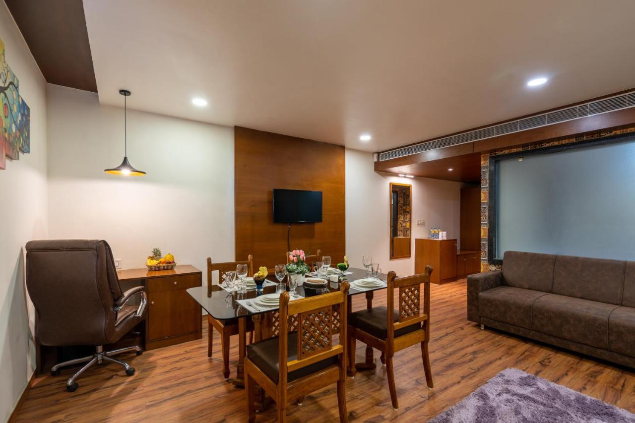 Jalashray Resort Nadiād Extérieur photo