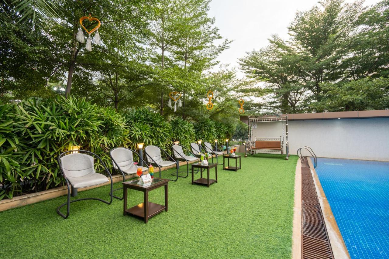 Jalashray Resort Nadiād Extérieur photo