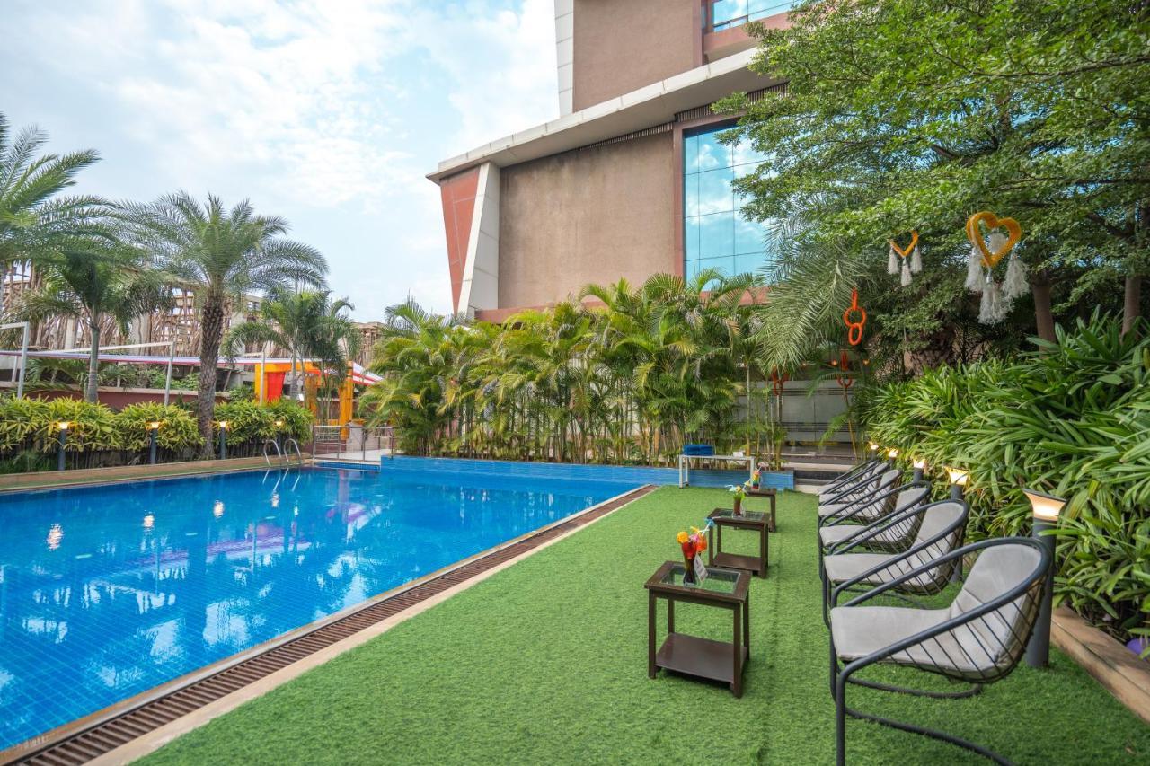 Jalashray Resort Nadiād Extérieur photo